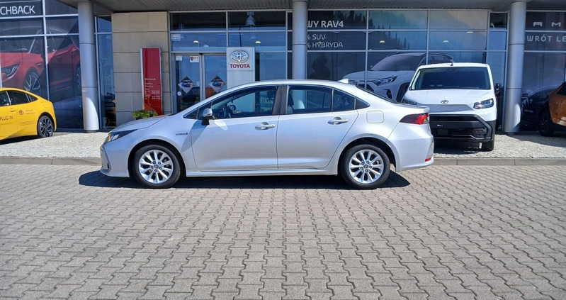 Toyota Corolla cena 88900 przebieg: 87559, rok produkcji 2021 z Kalisz małe 596